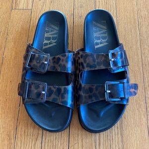 Zara slides